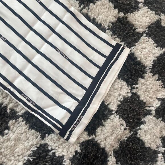 Victoria-s-secret Women's Black and White Pajamas - Picture 5 of 5